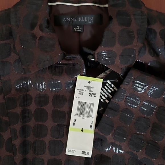 Anne Klein brand new 2 piece suit - Picture 2 of 3